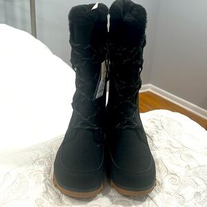 Sz. 12 Jet Black waterproof winter boots